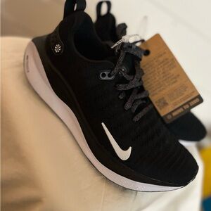 Women’s Nike Infinity Run 4